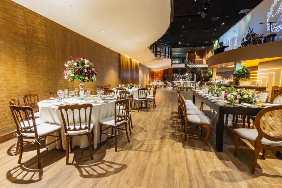 Elegant wedding reception venue in Dallas